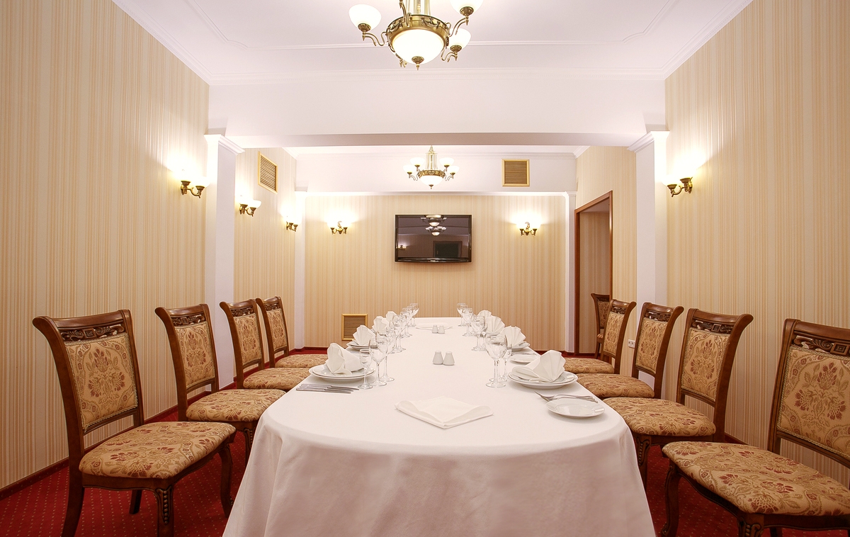 Зал Софиевский. 1