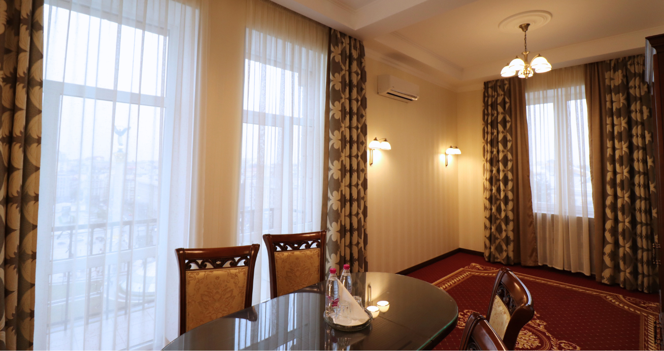 Executive Suite. 9